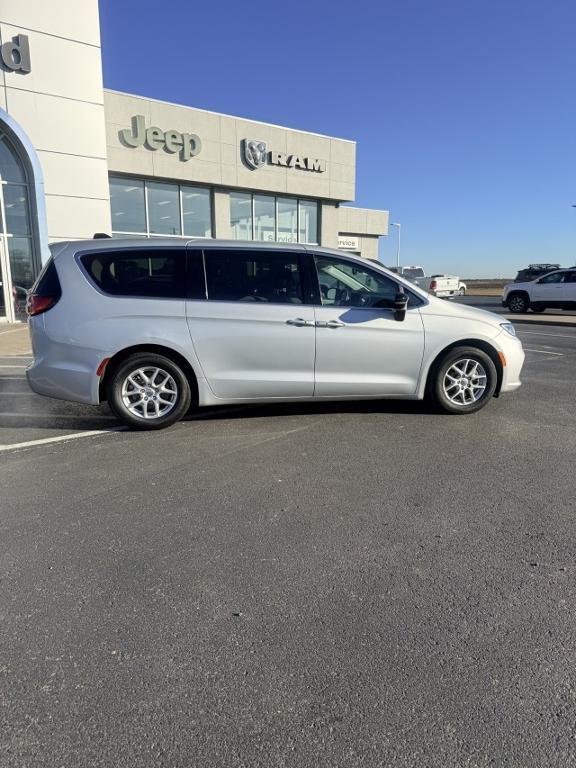 used 2024 Chrysler Pacifica car, priced at $27,740