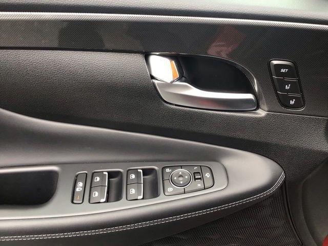 used 2022 Hyundai Santa Fe car, priced at $26,900