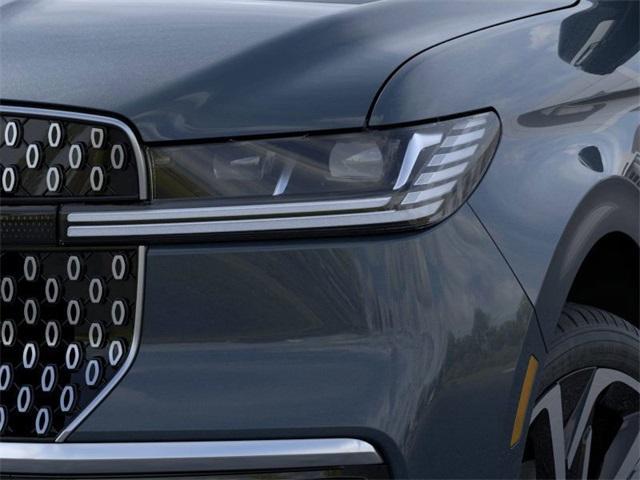 new 2026 Lincoln Navigator car, priced at $104,938