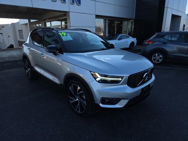 used 2019 Volvo XC40 car, priced at $18,900