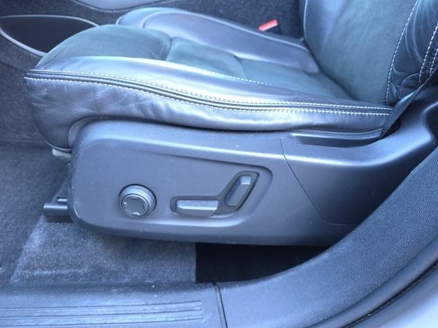 used 2019 Volvo XC40 car, priced at $18,900