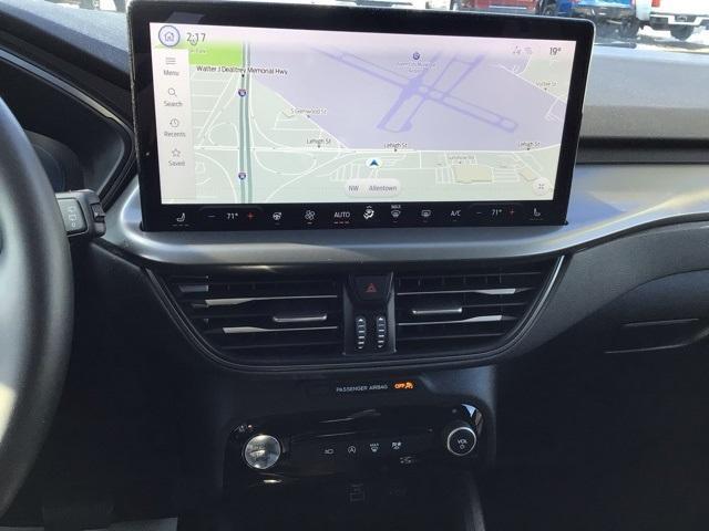 used 2023 Ford Escape car, priced at $24,900