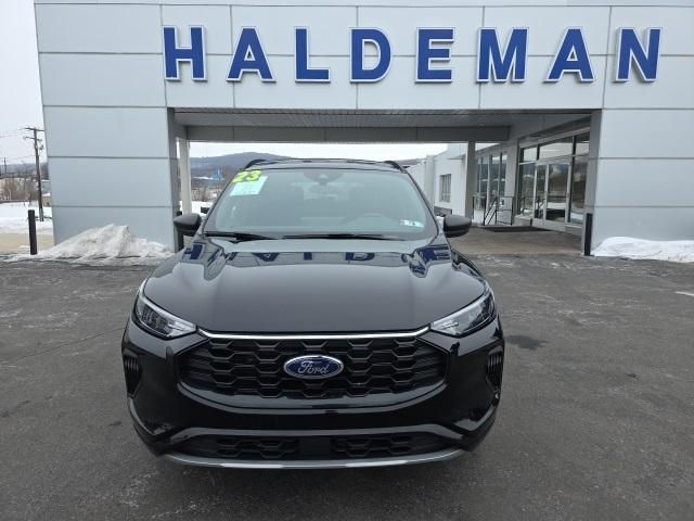 used 2023 Ford Escape car, priced at $26,900