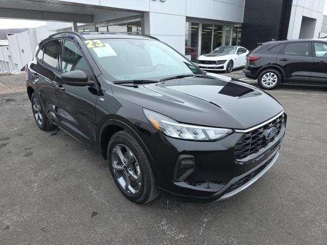 used 2023 Ford Escape car, priced at $26,900