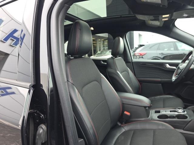 used 2023 Ford Escape car, priced at $26,900