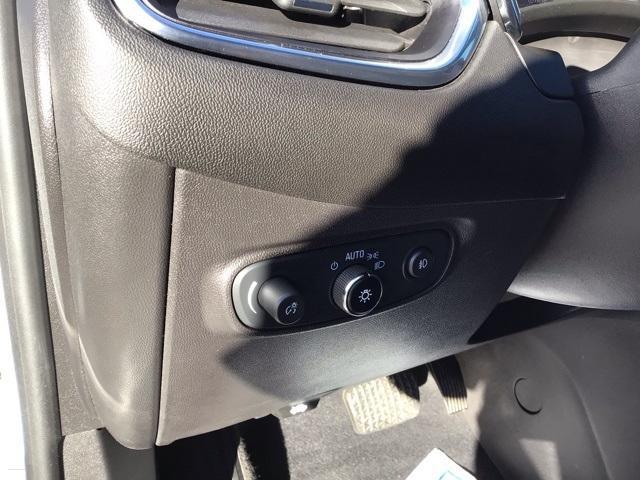 used 2021 Chevrolet Equinox car, priced at $18,500