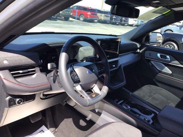 used 2025 Ford Explorer car, priced at $53,900