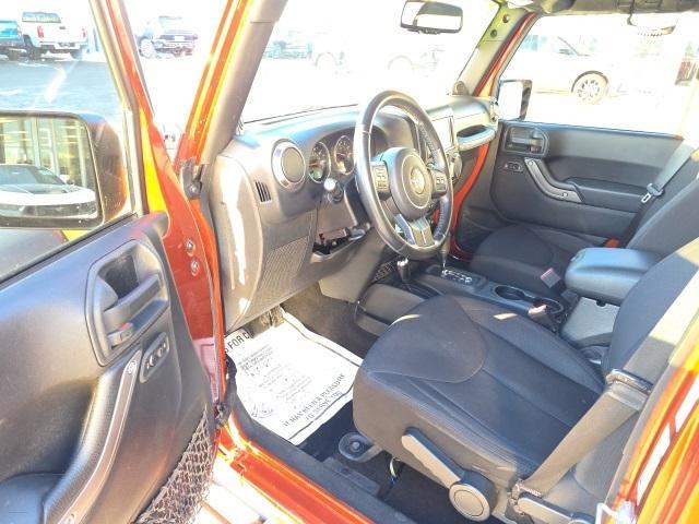 used 2014 Jeep Wrangler Unlimited car, priced at $9,900