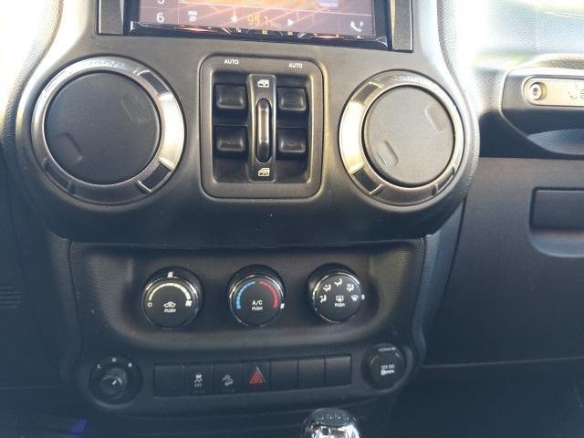 used 2014 Jeep Wrangler Unlimited car, priced at $9,900