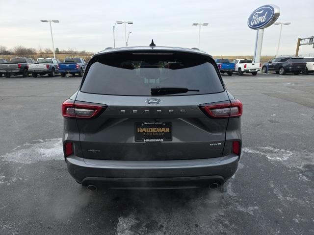 used 2023 Ford Escape car, priced at $26,900