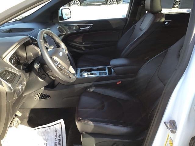used 2022 Ford Edge car, priced at $27,900