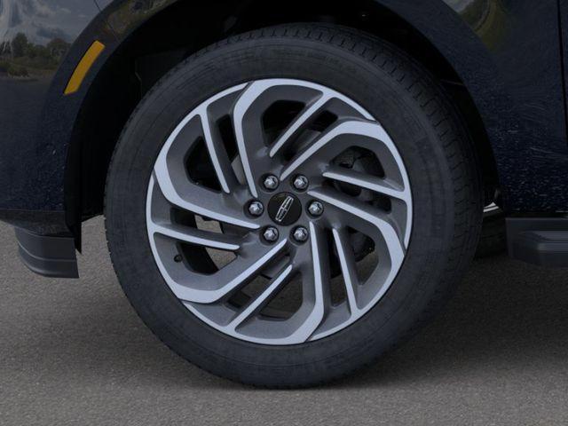 new 2026 Lincoln Navigator L car, priced at $94,695