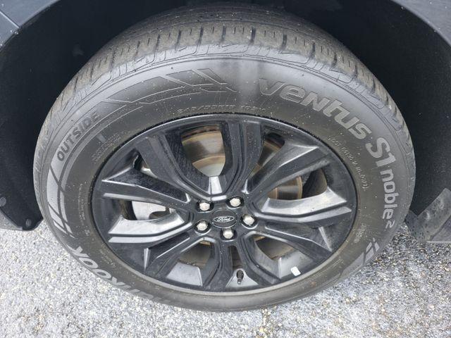 used 2024 Ford Edge car, priced at $23,421