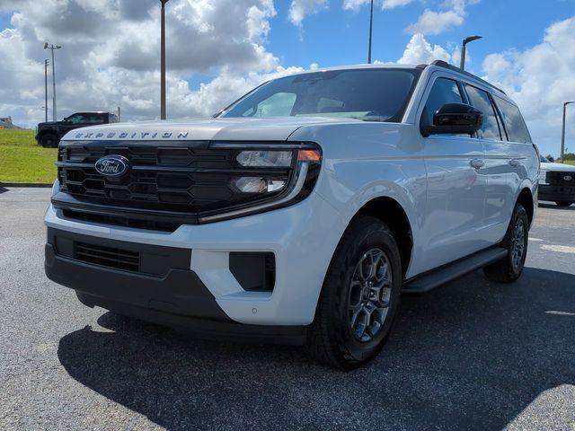 used 2025 Ford Expedition car, priced at $56,512