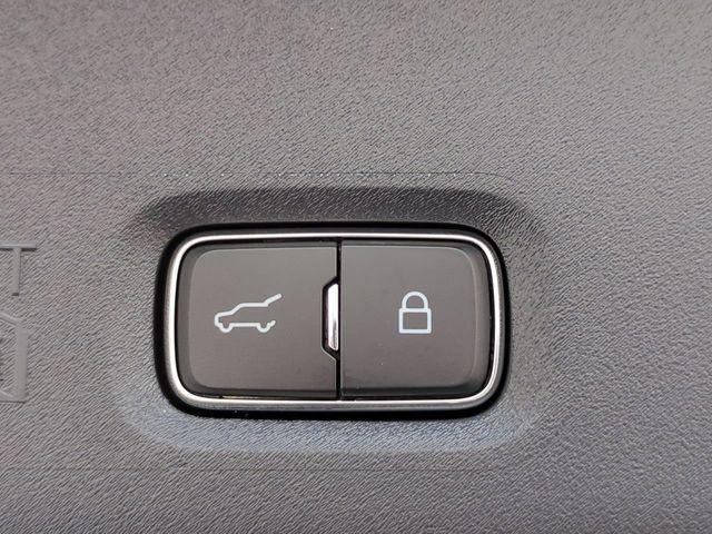 used 2025 Ford Expedition car, priced at $56,512