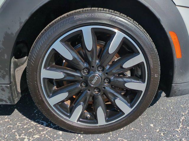 used 2022 MINI Hardtop car, priced at $19,723