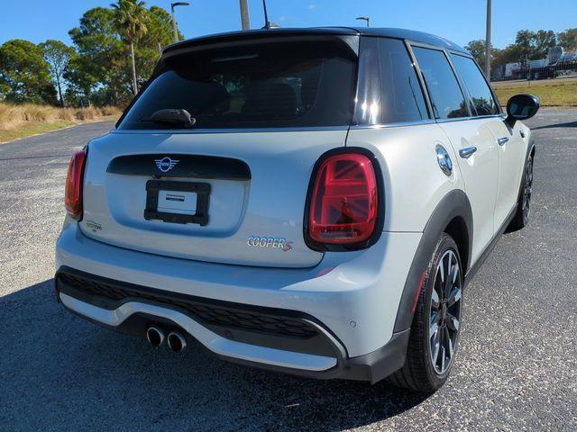 used 2022 MINI Hardtop car, priced at $19,723