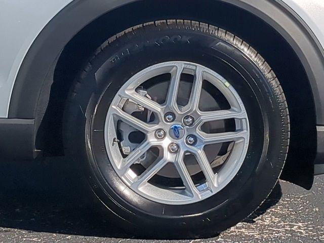 new 2026 Ford Explorer car, priced at $39,243