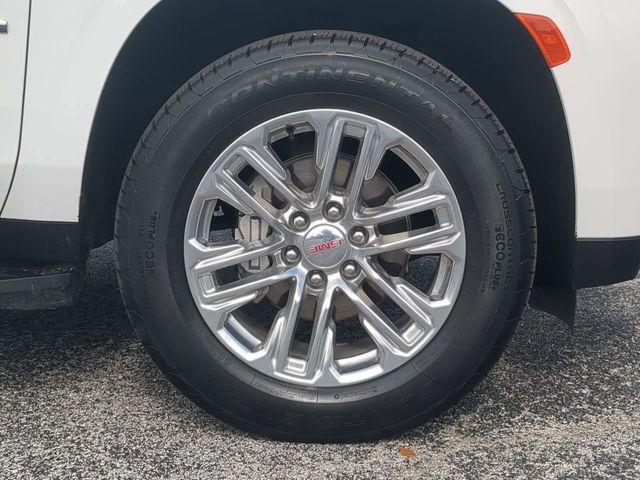 used 2024 GMC Yukon car, priced at $50,612