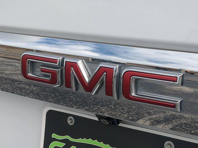 used 2024 GMC Yukon car, priced at $50,612