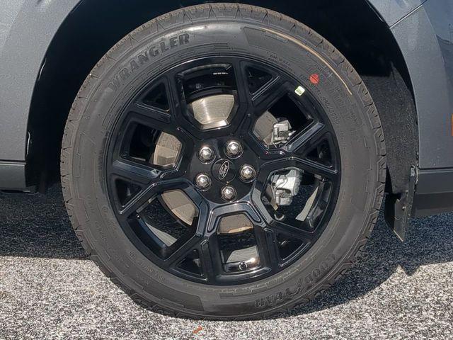 new 2025 Ford Maverick car, priced at $29,802