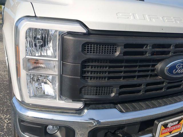 new 2025 Ford F-250 car, priced at $52,624