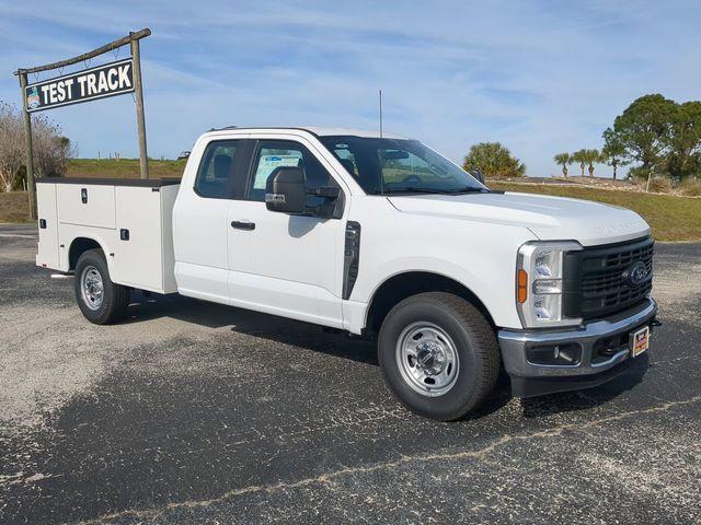 new 2025 Ford F-250 car, priced at $52,624
