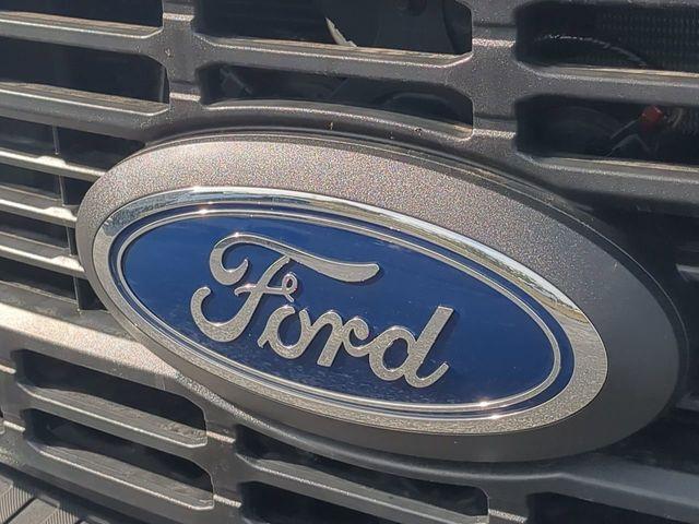 new 2025 Ford F-250 car, priced at $52,624