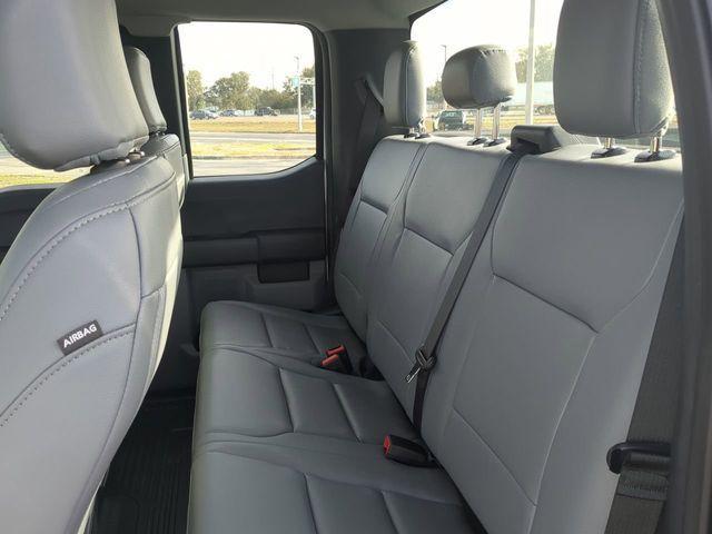 new 2025 Ford F-250 car, priced at $52,624