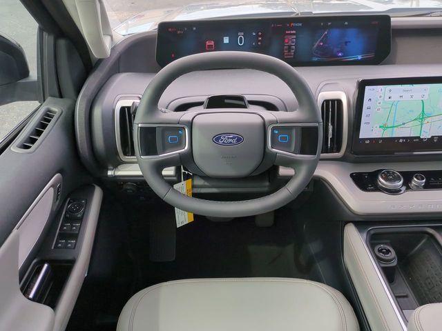 new 2025 Ford Expedition car, priced at $67,140