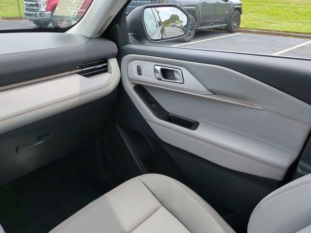 new 2025 Ford Explorer car, priced at $32,955