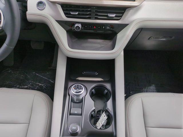 new 2025 Ford Explorer car, priced at $32,955