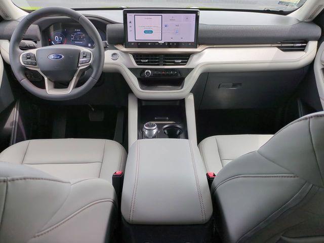 new 2025 Ford Explorer car, priced at $32,955