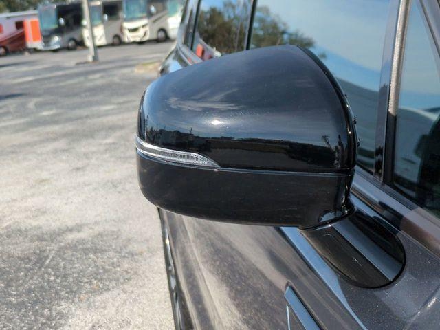 used 2023 Kia Sorento car, priced at $23,424