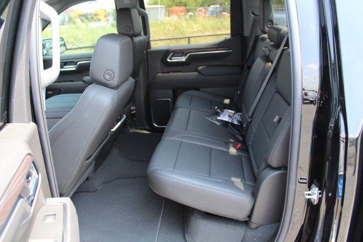 new 2026 GMC Sierra 1500 car, priced at $53,768