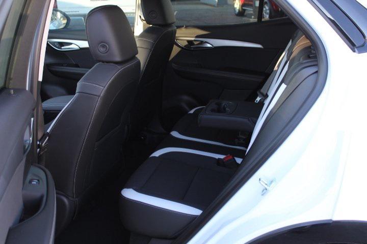 new 2025 Buick Envision car, priced at $35,401