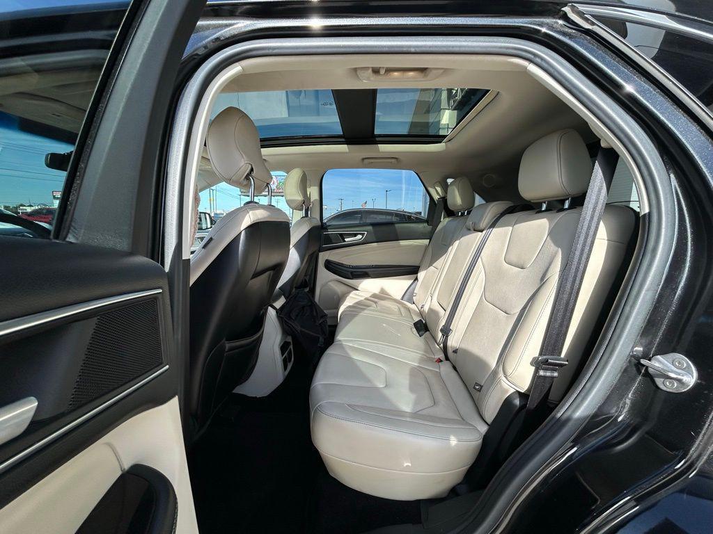 used 2015 Ford Edge car, priced at $10,995