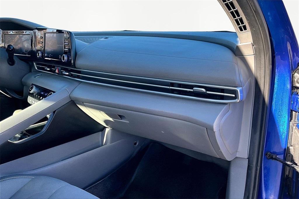 used 2022 Hyundai Elantra car, priced at $17,784
