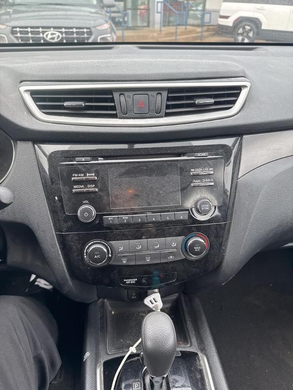 used 2016 Nissan Rogue car, priced at $11,400