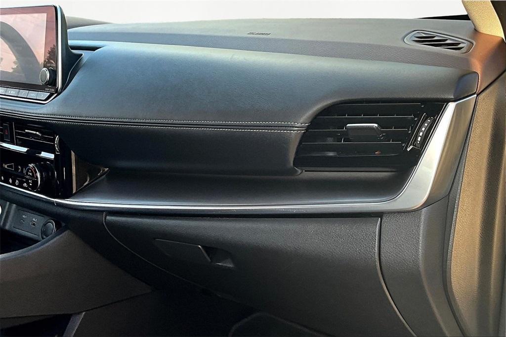 used 2022 Nissan Rogue car, priced at $18,994