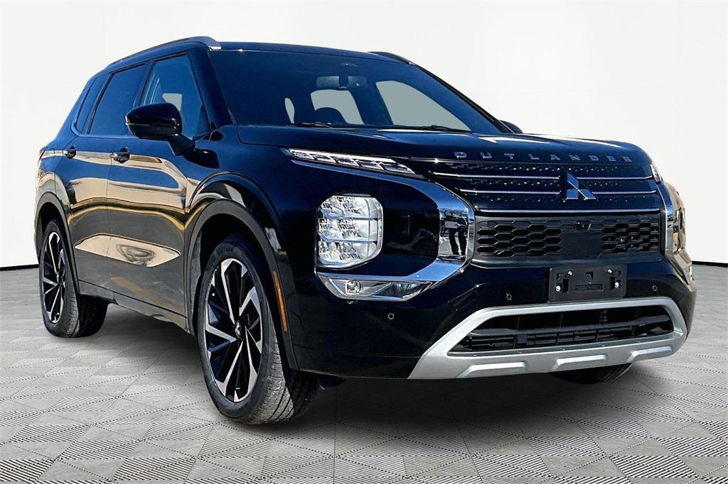used 2022 Mitsubishi Outlander car, priced at $21,873