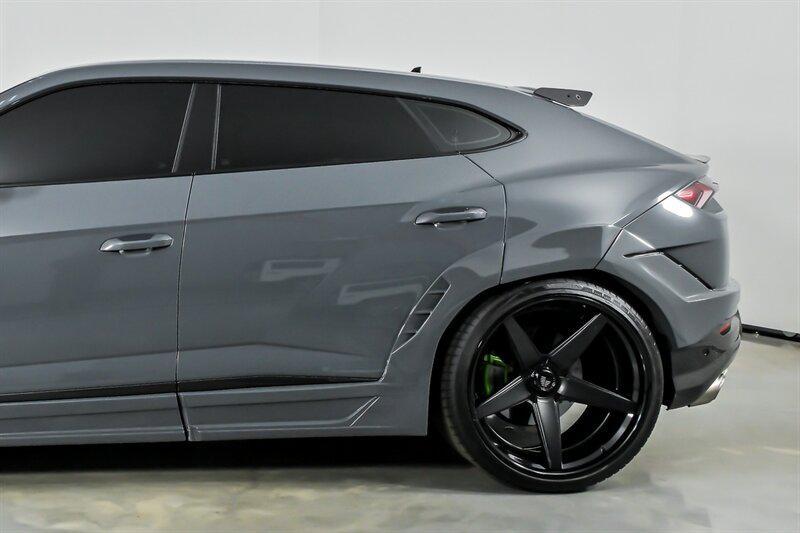 used 2024 Lamborghini Urus car, priced at $389,995