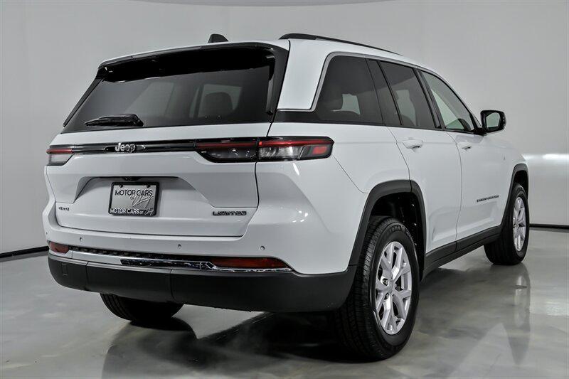 used 2022 Jeep Grand Cherokee car, priced at $24,995