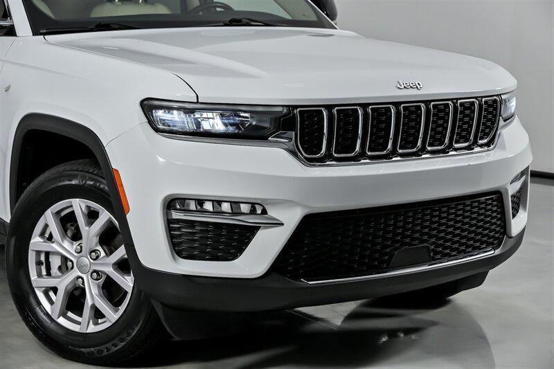 used 2022 Jeep Grand Cherokee car, priced at $24,995