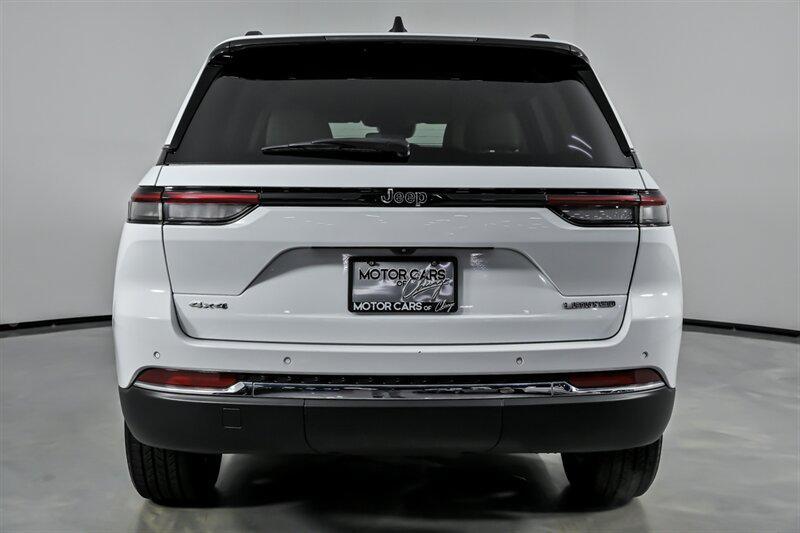 used 2022 Jeep Grand Cherokee car, priced at $24,995