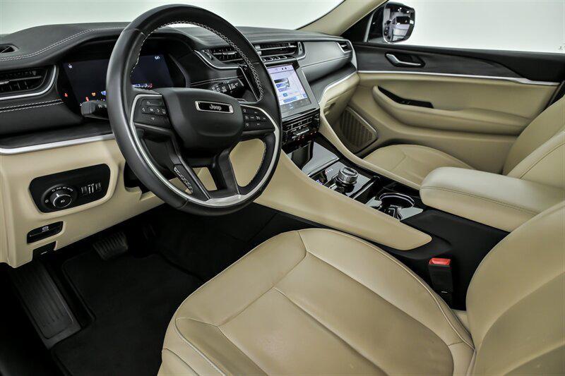 used 2022 Jeep Grand Cherokee car, priced at $24,995