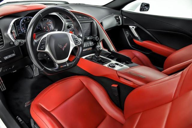 2017 Arctic White Chevrolet Corvette