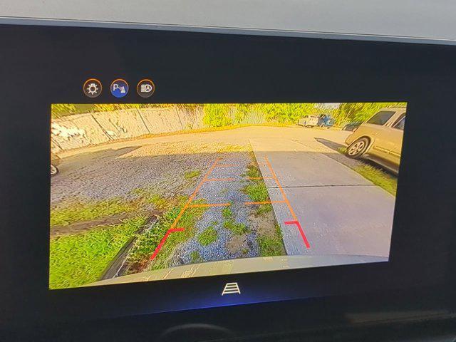 used 2025 Chevrolet Equinox car, priced at $25,085