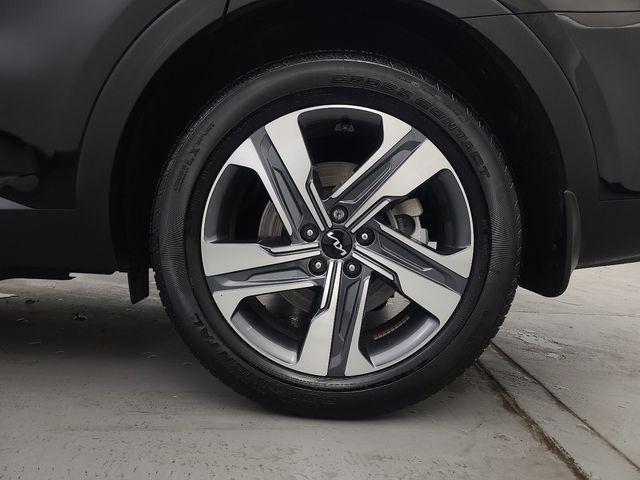 used 2024 Kia Sorento Hybrid car, priced at $31,988