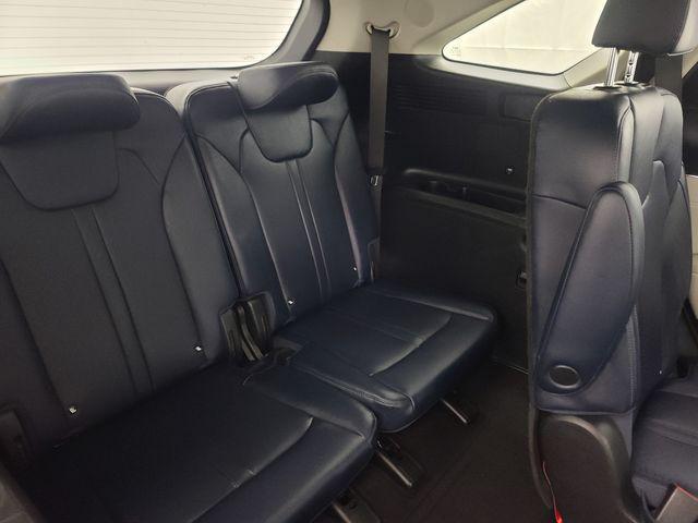 used 2024 Kia Sorento Hybrid car, priced at $31,988